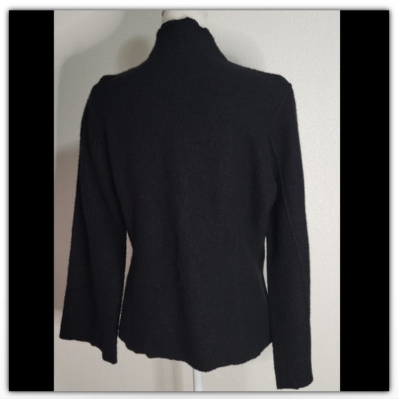 Deane & White Wrap 💯 wool sweater - Picture 2 of 6